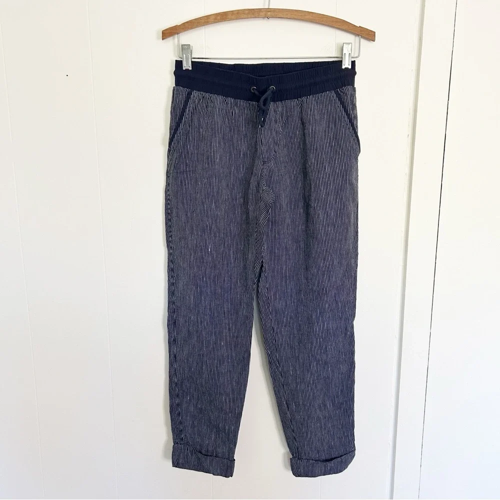 Athleta Stripe Bali‎ Linen Ankle Pants Navy Blue Stripe Size 4